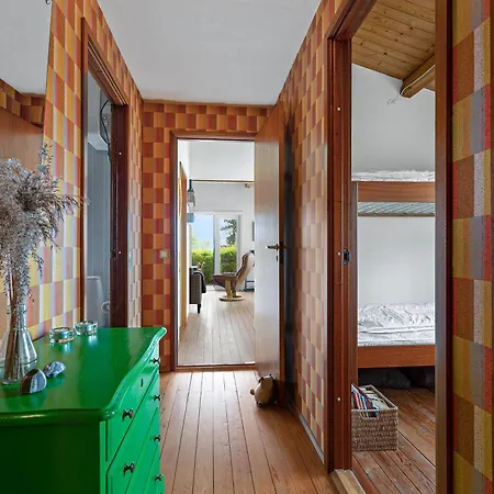 An Older, Renovated, And Truly Cozy Home, Knebel